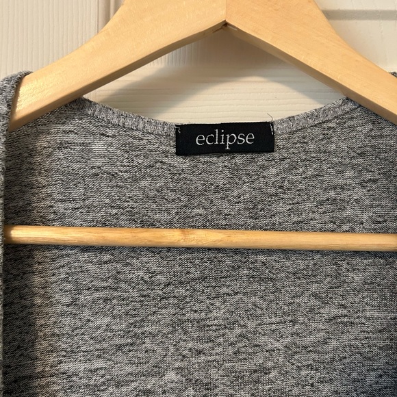 Grey cardigan size medium - Picture 2 of 2